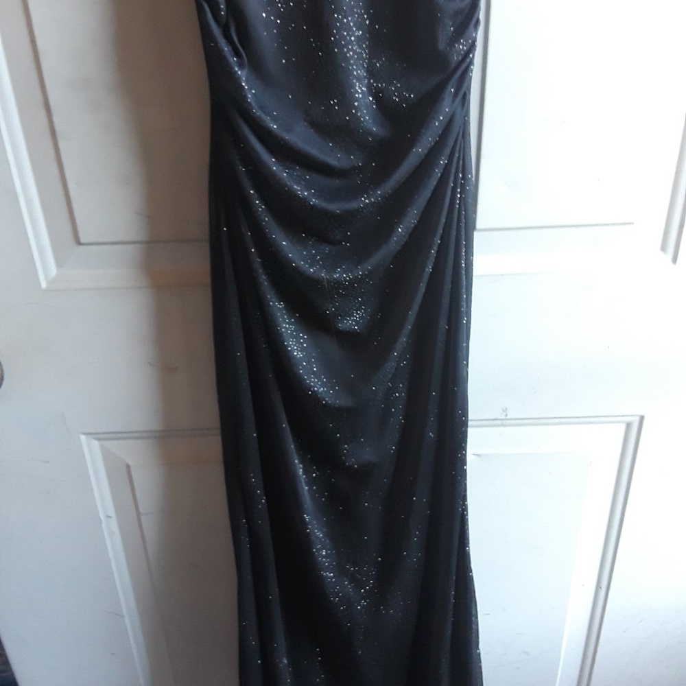 Mariposa Cocktail Dress - Picture 2 of 3